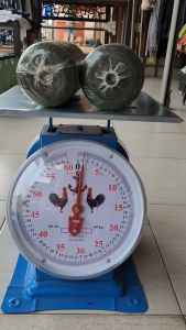 ตาชั่งไก่สมอคู่ เครื่องชั่งขนาด 60 กิโล แบบจานแบนสำหรับชั่งขนาด 30.00x32.50 ซม.จอแสดงผลแบบ 2 หน้า