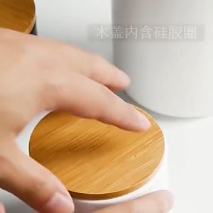 Nordic European Kitchen Ceramic Sealed Pot Coffee Milk Powder Tea Grain Food Storage Jar White Storage Bottle Wooden Lid