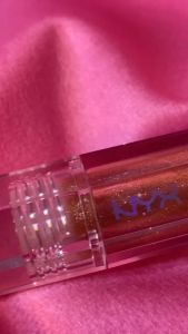 Son Phủ Nhũ NYX Diamonds & Ice Lip Topper Màu Power Trip Thats Fire Left On Read 4.6ml