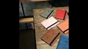 Dompet Paspor & Kartu: Keamanan & Kemudahan untuk Perjalanan Anda