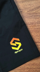 Celana Pendek Sport Signa Hitam Polos Elastis untuk Running dan Outdoor