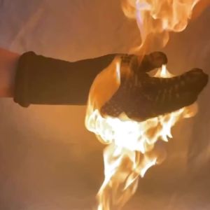 1472℉ Heat Resistant Grilling Gloves Non-Slip Silicone Kitchen Oven Gloves for Men Grill Barbecue Frying Baking Fireproof Smoker
