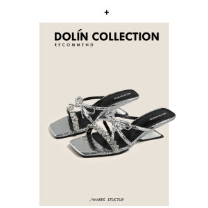 รองเท้าแตะส้นสูงหัวเหลี่ยมสีขาว Dolin-X Butterfly Bow Crystal สำหรับผู้หญิงในช่วงฤดูร้อน รองเท้าแตะส้นหนา สไตล์หวานๆ น่ารักๆ