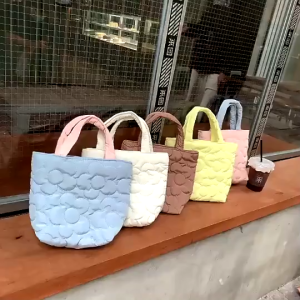 กระเป๋าถือ สีพาสเทล สไตล์เกาหลี กระเป๋าแฟชั่น ผ้านุ่มนิ่มมาก พกพาสะดวก มีความมินิมอลสุด