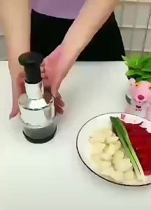 Multifunctional Manual Garlic Press Kitchen Gadget