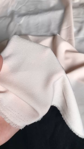 Vải Lụa Cát Màu Cam Sữa Chất Mềm Không Giãn - Khổ 1m5 - May Áo Kiểu Đồ Bộ Làm Lót Đồ Thiết Kế