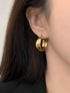 South Korea Affordable Luxury Fashion Ear Ring Titanium Steel 18K Gold Plating Minority Simple Metal Earrings for Women Eardrop Earring Fancy