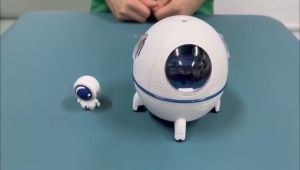 NEENCE Space Capsule Humidifier Mini Cute Humidifier Christmas Gift Portable Humidifier 220ml USB Ultrasonic Quiet Air Humidifiers for Home Car Bedroom Office and Travel