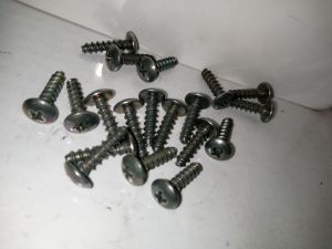 /10Pcs..BAUT BODI MOTOR MATIC BAUT OBENG BAUT PAYUNGBaut bodi honda Beat /4x16cm/green.