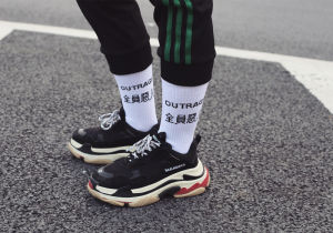 Saibo 3x Violence Outrage beyond Hip Hop Mens and Womens Pure Cotton Socks Skateboard Street Shooting Socks Sports Ankle Sock Long Socks