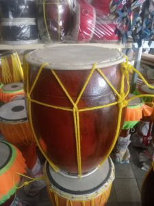 กลองรำวงหน้ากว้าง7.5"สูง10"กลองฉิ่งฉับทัวร์ กลองสองหน้า ไม้มะม่วง ไม้จามจุรี หนังผิววัวแท้ เสียงดังคุณภาพดี แข็งแรงทนทาน งานคุณภาพจากบ้านทำกลองโอทอปจ.อ่างทอง🌾