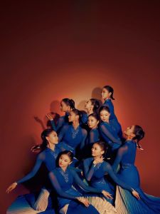 Đạo Cụ Biểu Diễn Múa Cổ Điển Ban Đầu Xuân Hèn 2025 Đầm Biểu Diễn Sân Khấu Dân Tộc Trung Quốc Quần Áo Biểu Diễn