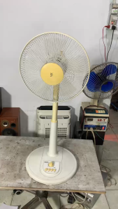 Bán Cây Quạt Lửng Bãi nhật YAMAZEN  YMT-J303 đẹp keng chạy rất mát( điện 110v)  hàng hiếm cực đẹp  zá chỉ 999k