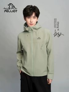 PELLIOT | Windproof Mens Softshell Coat