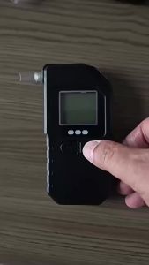 Portable High Precision Breathalyzer 3s Result Dual Mode Non-Contact Quick Check LED Light AAA Battery for Driver Police