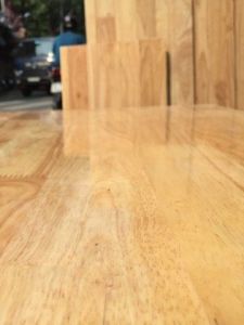 Gỗ ghép cao su r30cm*d120cmx12mm đến r30cm*60cmx12mm làmbàn kệgia sách..dày 12mm