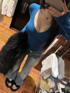 Peacock Blue Super White Long Sleeve V-neck T-shirt Spicy Girl Pure Color Slimming Spring New Style Casual Knitted Top