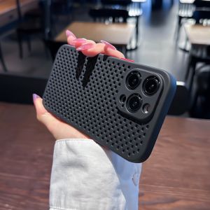 เคสโทรศัพท์ซิลิโคนระบายความร้อนระบายอากาศได้ดีสำหรับ iPhone 14 pro 15 16 Apple 13 สีบล็อกปุ่มกันกระแทกป้องกันการตกหล่นแบบครอบคลุมเต็มรูปแบบสำหรับ iPhone 11 XS XR