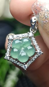(Certificate) 100% Natural High Quality Natural Burmese Feicui Jade S925 plated Pendant (附证书) 100%纯天然A货 镀S925 翡翠 吊坠