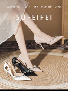 รองเท้าส้นสูงผู้หญิง SUFEIFEI 2025 รองเท้าส้นเดี่ยวสีดำแบบหนังแกะเคลือบด้วยคริสตัล รองเท้าแฟชั่นสำหรับผู้หญิง