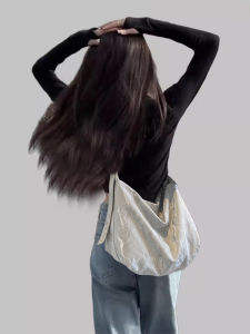 Velvet Tote Bag Womens Versatile Commuter Shoulder Crossbody Bag Elegant Simple Style Popular Element Pleated Special Style