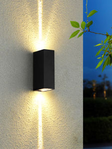 ไฟติดผนังกลางแจ้งแบบกันน้ำ ไฟติดผนังแบบเรียบง่ายสำหรับสวนกลางแจ้ง รูปแบบสร้างสรรค์สำหรับโรงแรม ไฟติดหน้าประตูบ้าน ไฟติดผนังภายนอก