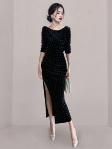 เรียบหรู สีดำ กํามะหยี่ เดรส ผู้หญิง ฤดูใบไม้ร่วง ฤดูหนาว แฟชั่น สลิมฟิต Vintage Side Split One Piece เดรส สไตล์มินิมอลสุดหรู