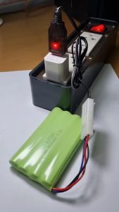 สายชาร์จถ่านรถบังคับ 9.6V  แบบปลั๊ก 3 สาย  เป็นชนิดหัว USB