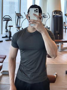 Mens Ice Silk Short Sleeve Fitness Shirt Quick Dry Yoga Training Running Basketball Sports Tight Clothes Upper Body