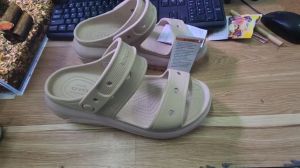 DÉP SANDAL NHỰA ĐI MƯA CROCS MEGA CRUSH CAO 8CM CHO NỮ TẶNG 10 STIC màu kem