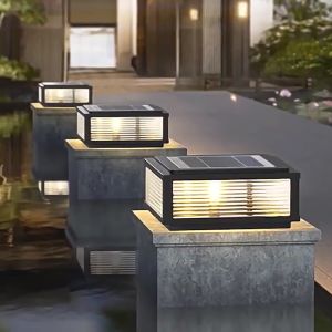 โคมไฟหัวเสา โคมไฟโซลาเซลล์ 300W 400W 500W solar light ไฟสวนหลอด ไฟโซล่าเซลล์ ไฟโซล่าเซลล์หัวเสา ปรับได้4สี การควบคุมแสงอัจฉริยะ