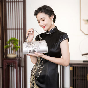 Silk Cheongsam Embroidered Handbag Single Shoulder Bag for Mothers And Wives Ethnic Style Small Size round Box Shape Handbag