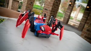 Marvel Spider-Man Crawl N Blast Spider Car Playset with Spider-Man Action Figure 2-In-1 Blast Feature Toy Cars for Kids Ages 4 and Up