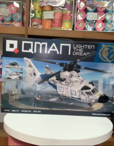 Bộ đồ chơi lắp ráp mô hình trực thăng SWAT 11019 - QMAN