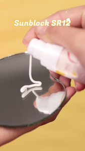 SR12 Sunblock Wajah Kering Anti Matahari SPF 30 BPOM Pria dan Wanita