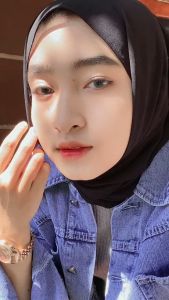 Jaket Jeans Hoodie Wanita Kekinian