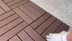 GEMUK Karpet Alas Lantai WPC Luar Decking Floor Outdoor Motif Banyak 30x30x2 Karpet Bongkar Pasang