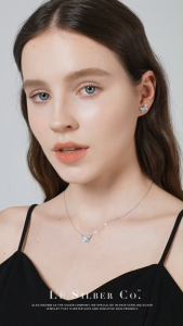 Le Silber Co. S925 Sterling Silver - Moonbeam Flutter Stud Earrings