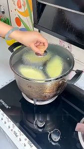 MI-C1234 Wadah Kukus Makanan Steamer Kukusan Stainless Scalloped Anti Karat Food Grade Mangkok Steam