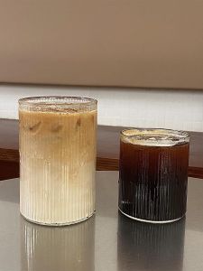 INS Internet Celebrity Cafe Minimalist Vertical Stripe Glass Cup Coffee Cup Cold Extract Latte Cup Beverage Cup Bubble Water Cup