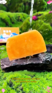 【BUY 1 TAKE 1】Handmade Scented Gold Essential Oil Soap 80g: Anti-Aging Anti-Mite Amino Acid Facial Soap Includes A Foaming Net.