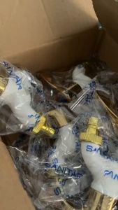 Keran Air Plastik Taman Drat 1/2 Inch Kran Tembok Mesin Cuci / Keran Air Plastik Taman - PUTIH GOLD