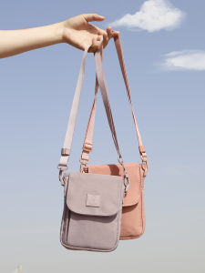 Fashionable Casual Crossbody Phone Bag Womens Multi-Functional Super Thin Lightweight Small Cloth Waist Bag for Youth