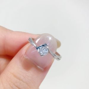 LAZO DIAMOND Twist Bypass Illusion Set Diamond Ring in 375/9K White Gold