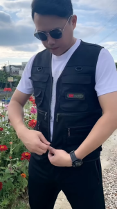 เสื้อเกราะยุทธวิธีชาย - คอวีไม่มีแขน+กระเป๋าหลายช่อง เนื้อโพลีเอสเตอร์ทนทาน ใช้ได้ทั้งตกปลาและชีวิตประจำวัน