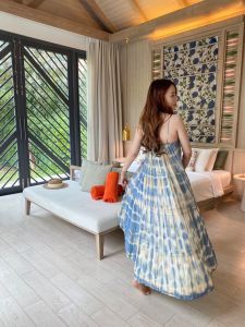 เดรสยาว มัดย้อม ทรงสวย สุดเซ็กซี่" - เดรสยาวมัดย้อม ทรงสวยสุดเซ็กซี่ ราคาบริเวณ 1,500 ฿