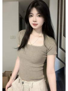 YUEZHONGWEI | เสื้อยืดแขนสั้นผ้าไหมน้ำแข็งสไตล์ฝรั่งเศสสำหรับผู้หญิงในช่วงฤดูร้อน คอกลม ทรงเข้ารูป ทรงเข้ารูป เสื้อสั้น