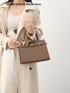 URCDN RDALVO | Elegant High-Quality Commuter Handbag