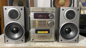 Bán Dàn Nghe Nhạc Vip Aiwa  XR _ MD35 đẹp hát cực hay zin sài điện 110v