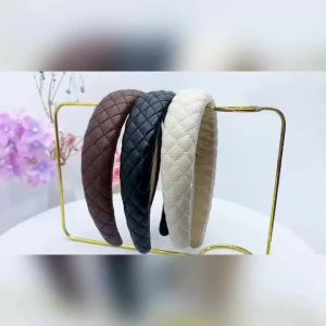 Phụ Kiện Tóc Nữ Thời Trang Cao Cấp Phong Cách Cá Tính Chất Liệu Da Viền Rộng Mùa Thu Đông Đa Năng Nhẹ Nhàng Sang Trọng.